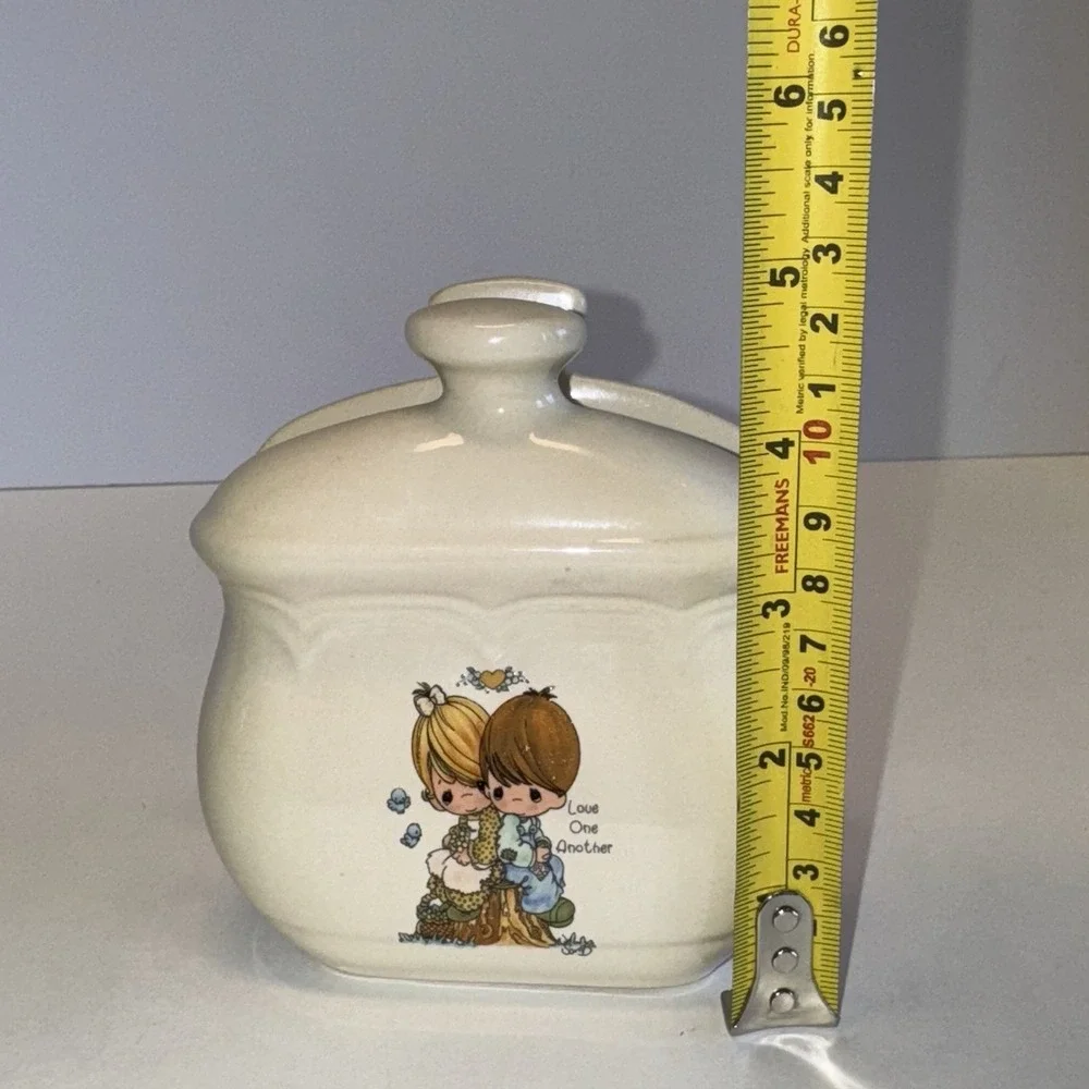 Vintage Precious Moments Napkin Holder Love‎ One Another 1994 Enesco